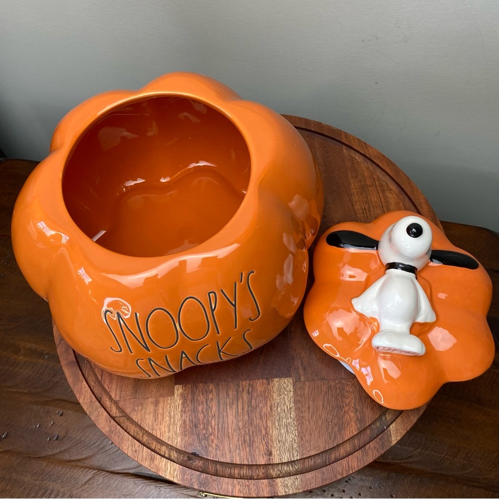 Rae Dunn SNOOPY’S SNACKS Pumpkin Canister, NIB - Picture 4 of 16